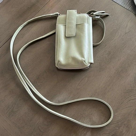 Handbags - 😍Seafoam green crossbody bag 😍